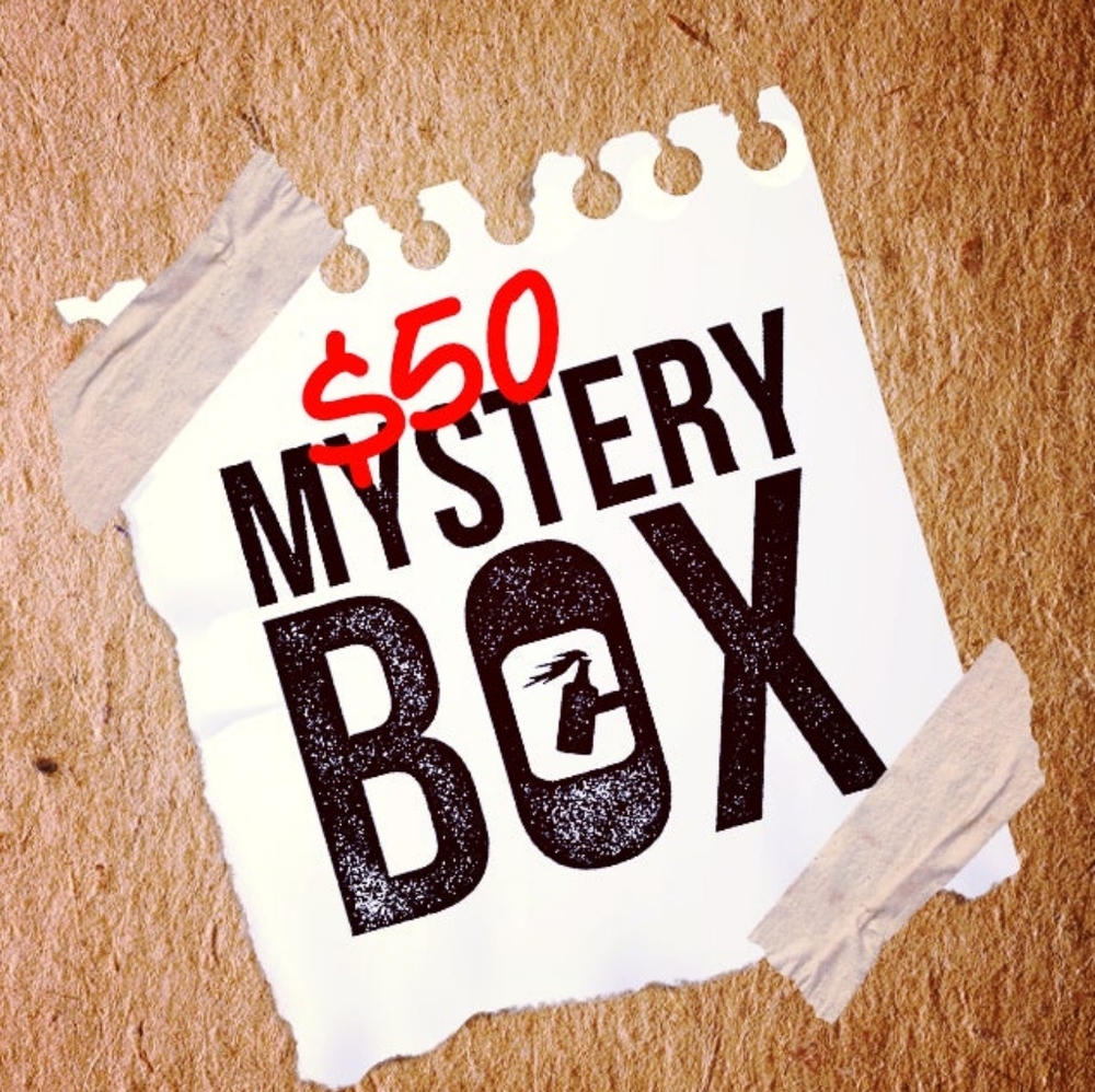 $50 Women's Mystery Clothing Box Plus Free Gift!